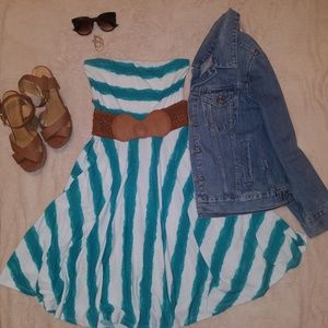 Strapless turquoise and white sundress ☀️